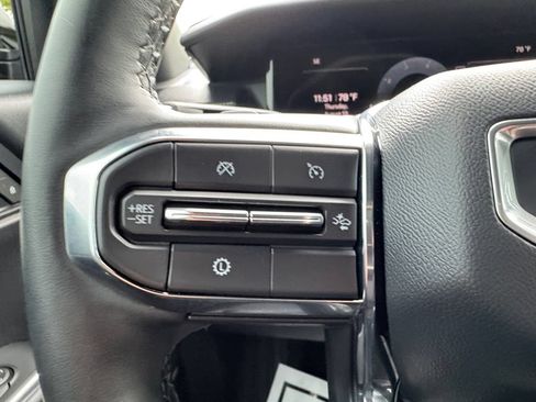 Used 2025 GMC Acadia Elevation w/ Elevation Premium Package AWD/4WD image 16