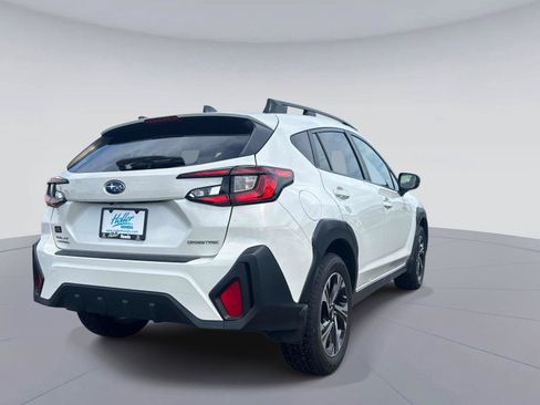 Used 2024 Subaru Crosstrek 2.0i Premium AWD/4WD image 4