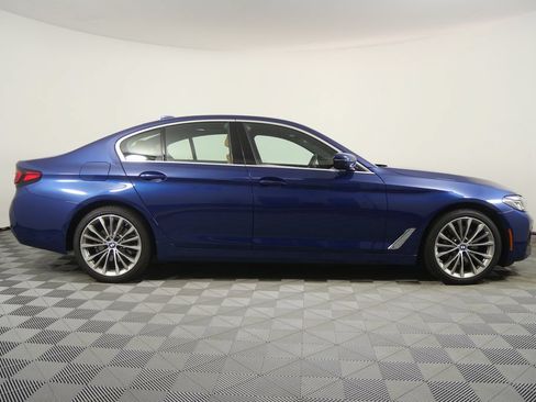 Certified 2023 BMW 530i xDrive w/ Premium Package AWD/4WD image 6