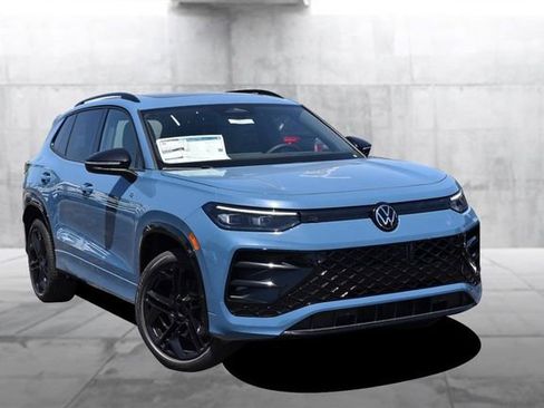 New 2026 Volkswagen Tiguan SE R-Line AWD/4WD image 2