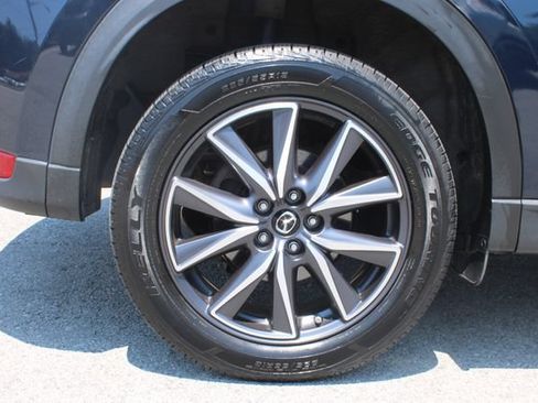 Used 2018 MAZDA CX-5 Touring w/ Preferred Equipment Package AWD/4WD image 37