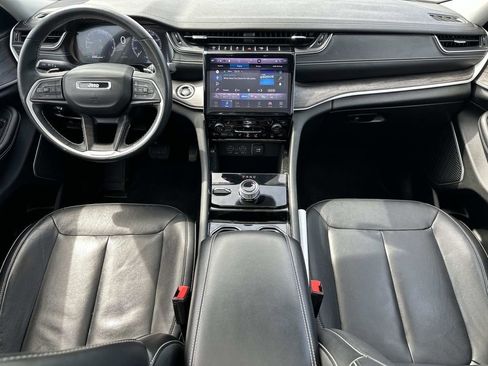 Used 2021 Jeep Grand Cherokee L Limited AWD/4WD image 15