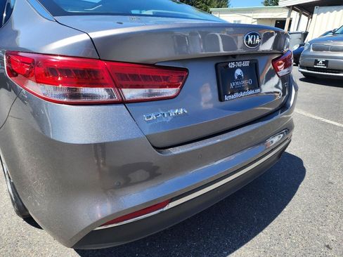 Used 2016 Kia Optima EX w/ Option Group 040 FWD image 38