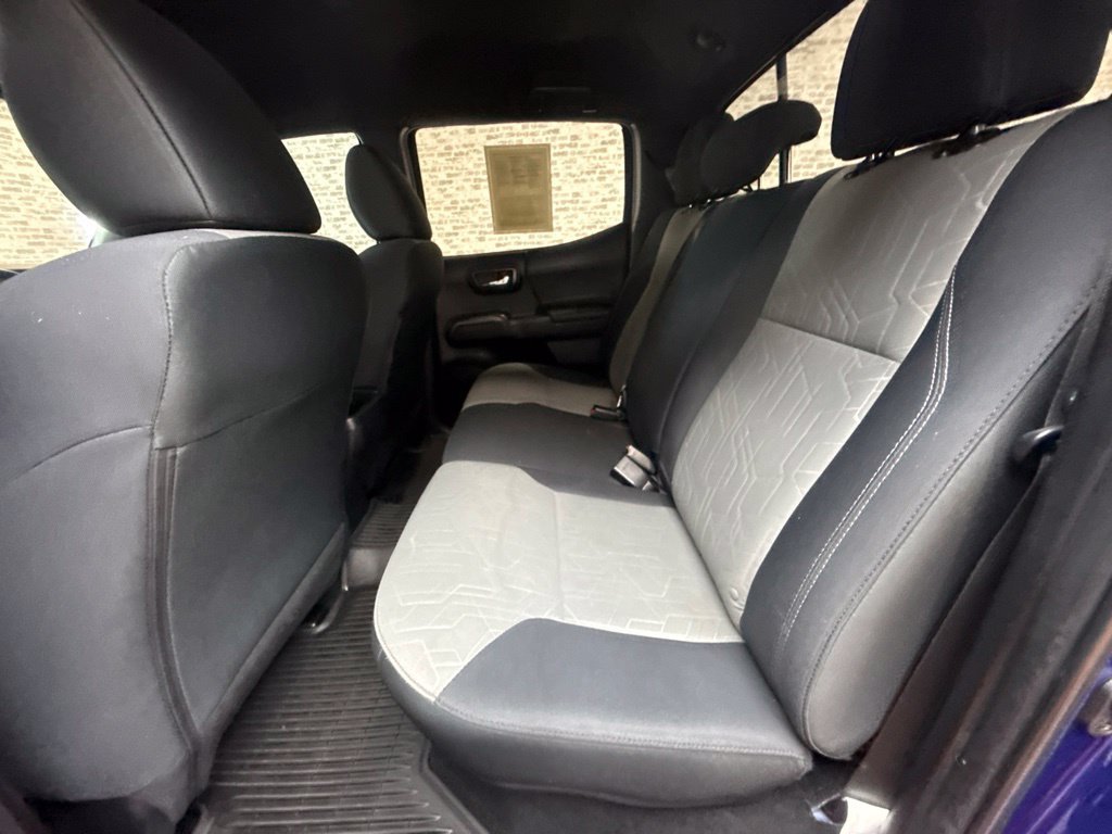 Used 2022 Toyota Tacoma TRD Sport AWD/4WD image 13