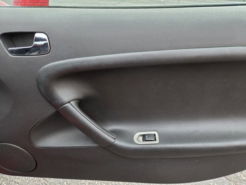 Used 2007 Pontiac Solstice Convertible w/ Premium Package image 12