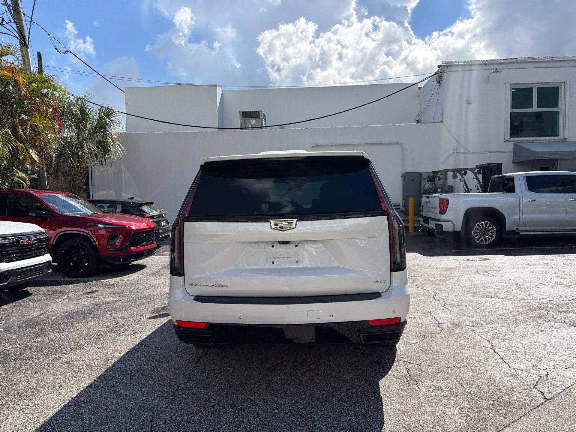 Used 2021 Cadillac Escalade Sport w/ Driver Assist Tech Package AWD/4WD image 6