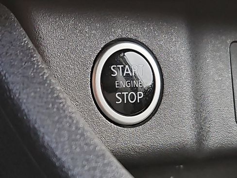 Certified 2023 Nissan Rogue SV image 22