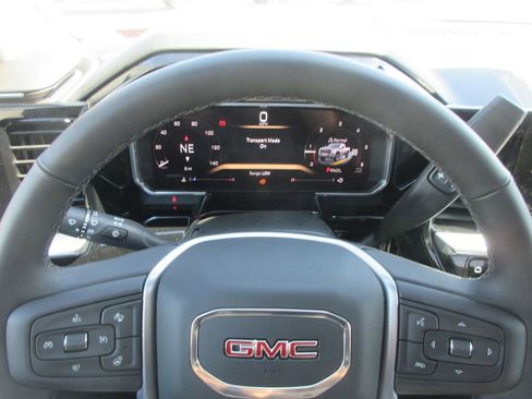 New 2026 GMC Sierra 2500 SLT w/ SLT Premium Package AWD/4WD image 19
