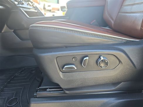 Used 2024 GMC Sierra 2500 Denali Ultimate image 29