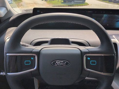 New 2025 Ford Expedition Max Active image 30