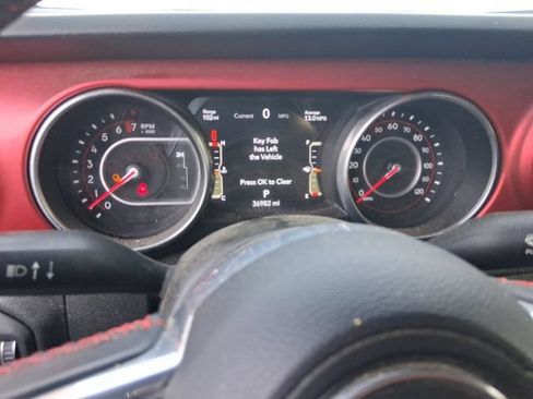 Used 2022 Jeep Gladiator Rubicon w/ LED Lighting Group AWD/4WD image 14