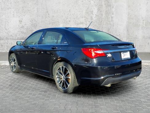 Used 2014 Chrysler 200 Limited w/ Sun/Sound Group image 9