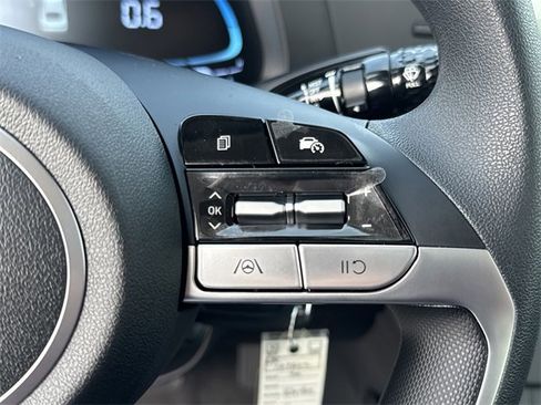 New 2026 Hyundai Elantra SE image 32