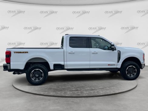 Used 2023 Ford F250 Lariat w/ Tremor Off-Road Package AWD/4WD image 9