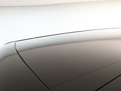 Used 2024 Rivian R1S Adventure image 8