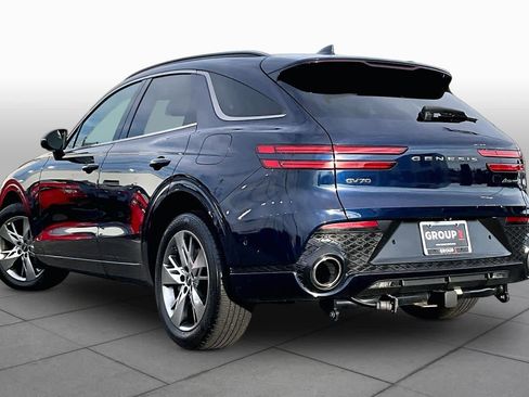 Used 2022 Genesis GV70 3.5T Sport w/ Sport Advanced Package AWD/4WD image 12