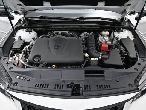 Used 2019 Toyota Avalon XSE image 35