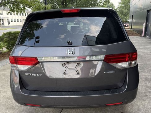 Used 2016 Honda Odyssey SE image 7