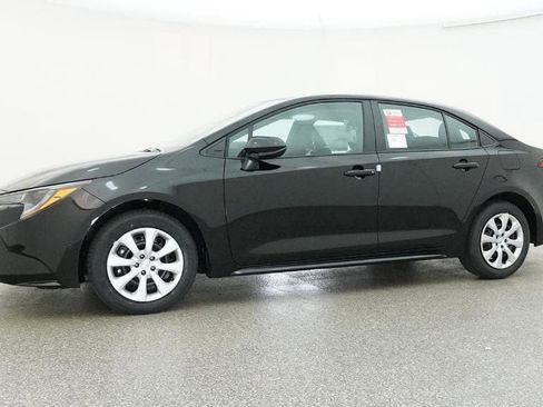 New 2026 Toyota Corolla LE image 18