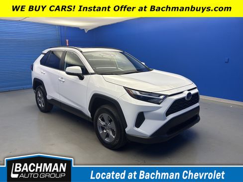 Used 2024 Toyota RAV4 XLE w/ Convenience Package AWD/4WD image 1