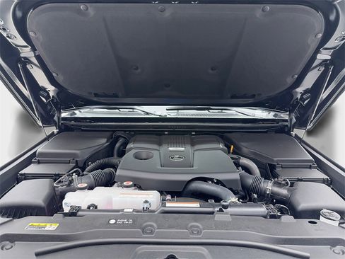 Used 2026 Lexus GX 550 image 13