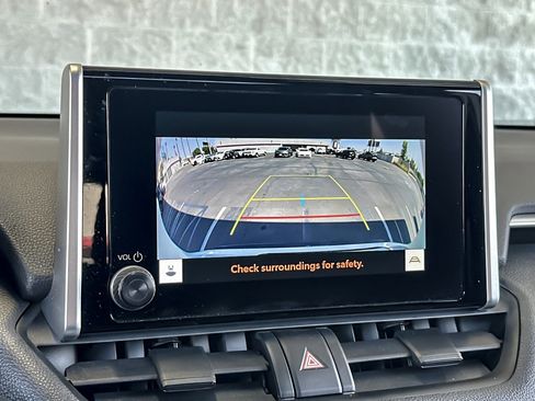 Used 2025 Toyota RAV4 SE w/ Weather & Moonroof Package AWD/4WD image 18