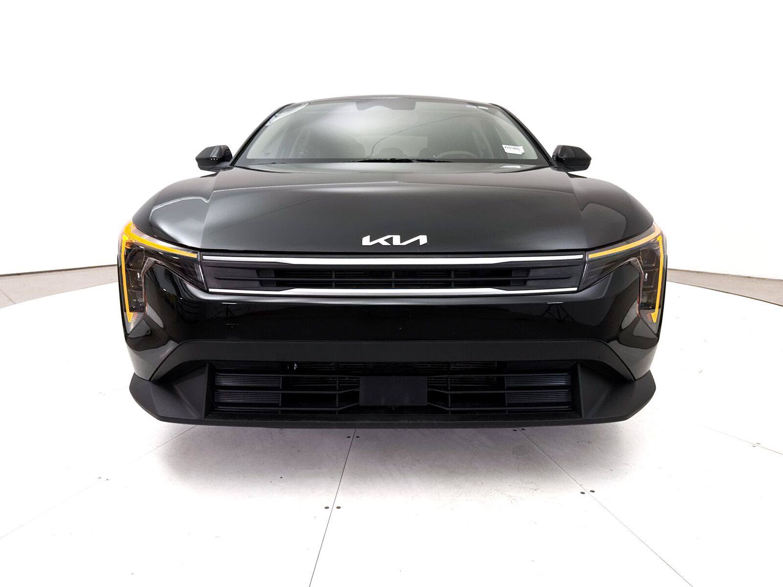 Used 2025 Kia K4 FWD image 12