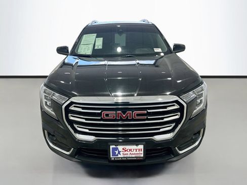 Used 2023 GMC Terrain SLT FWD image 2