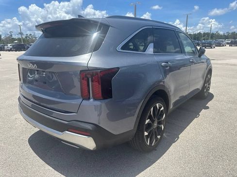 Certified 2024 Kia Sorento SX FWD image 2