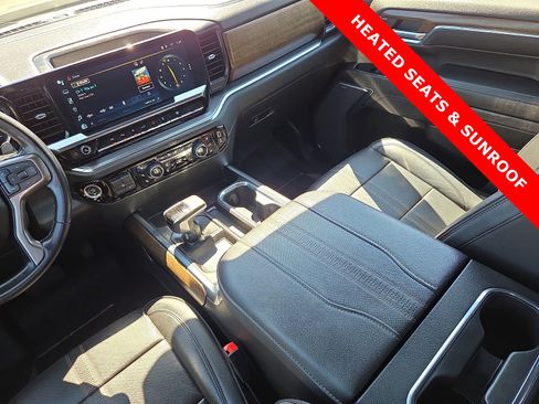 Used 2023 Chevrolet Silverado 1500 High Country w/ High Country Premium Package AWD/4WD image 12