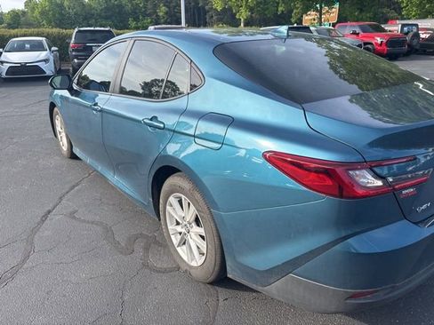 Used 2025 Toyota Camry LE FWD image 9