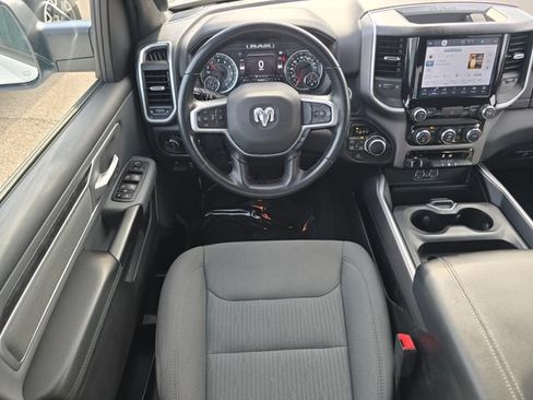 Used 2022 RAM 1500 Big Horn AWD/4WD image 4