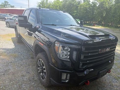 Used 2022 GMC Sierra 2500 AT4 w/ AT4 Preferred Package AWD/4WD image 12