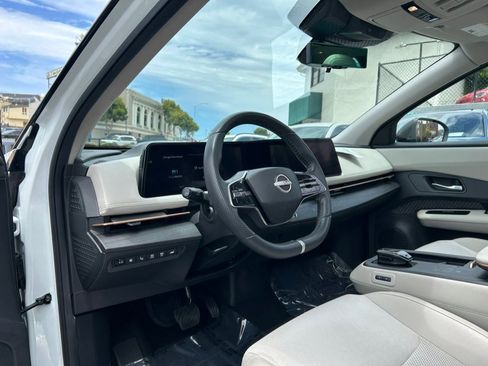 Used 2023 Nissan Ariya FWD image 13