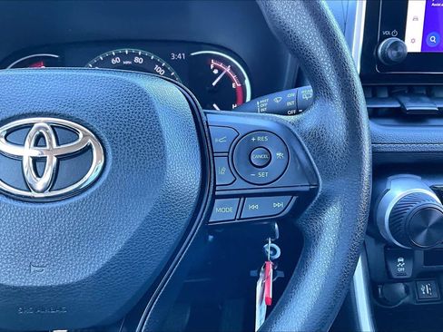 Used 2023 Toyota RAV4 LE image 23