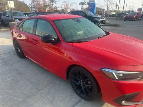 Used 2023 Honda Civic Sport image 4