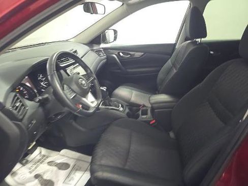 Used 2020 Nissan Rogue SV FWD image 13