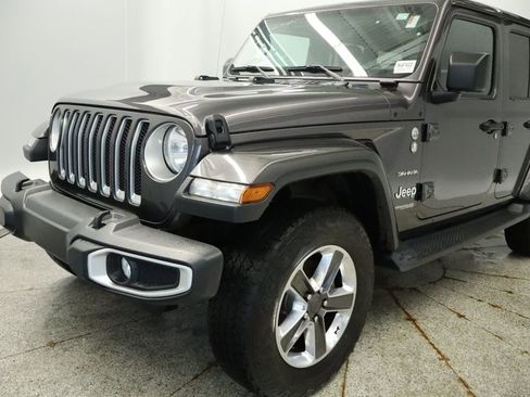 Used 2019 Jeep Wrangler Unlimited Sahara w/ Uconnect 4C Nav & Sound Group image 10