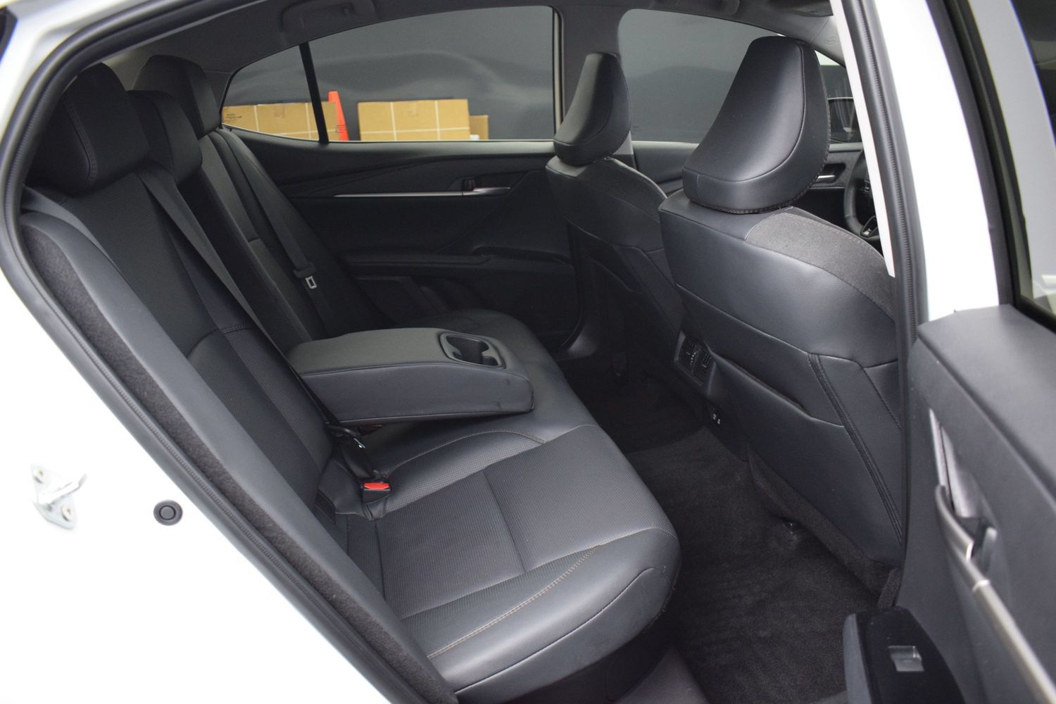Used 2026 Toyota Camry XLE FWD image 11