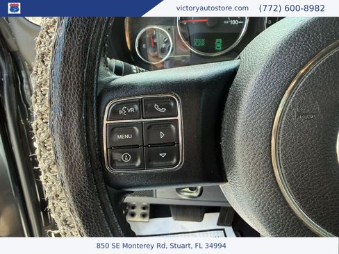 Used 2014 Jeep Wrangler Unlimited Sahara w/ Max Tow Package AWD/4WD image 39