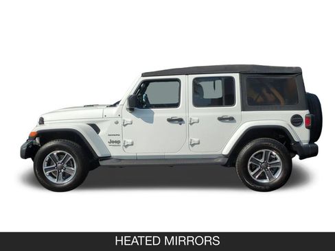 Used 2018 Jeep Wrangler Unlimited Sahara AWD/4WD image 5