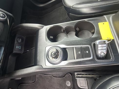 Certified 2023 Ford Escape Platinum AWD/4WD image 27