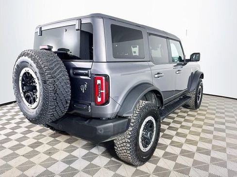 Used 2023 Ford Bronco Outer Banks w/ Sasquatch Package AWD/4WD image 7