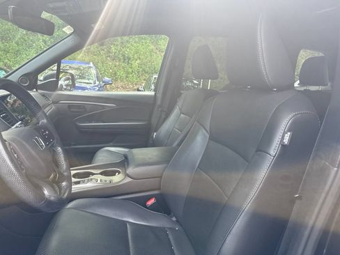 Used 2024 Honda Passport EX-L image 11