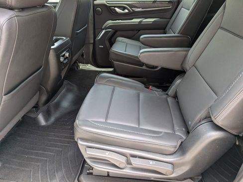 Used 2022 GMC Yukon XL Denali AWD/4WD image 23