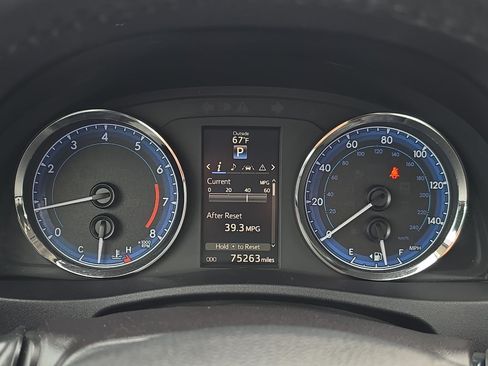Certified 2019 Toyota Corolla XSE FWD image 26