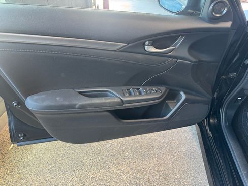 Used 2021 Honda Civic EX image 16