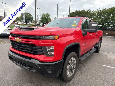 Used 2024 Chevrolet Silverado 2500 Custom w/ Custom Value Package AWD/4WD image 8