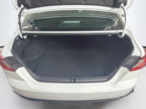Used 2026 Toyota Camry SE FWD image 27
