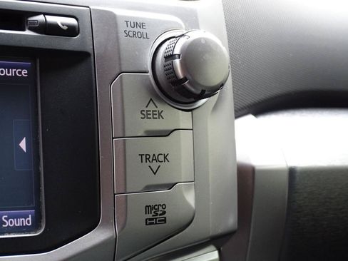 Used 2016 Toyota 4Runner SR5 Premium AWD/4WD image 36